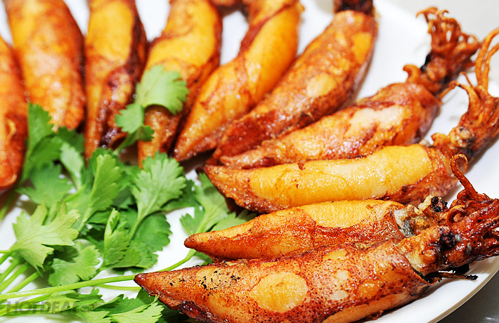 Mực ống chiên bơ